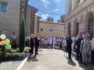 01 вересня 2021 р. співробітники кафедри прийняли участь в урочистому відкритті скульптурної композиції «Феномен наук про здоров’я»