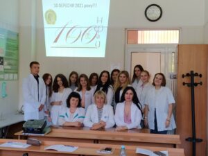 Приєднуємося до привітань зі 100 річним ювілеем Національного фармацевтичного університету!